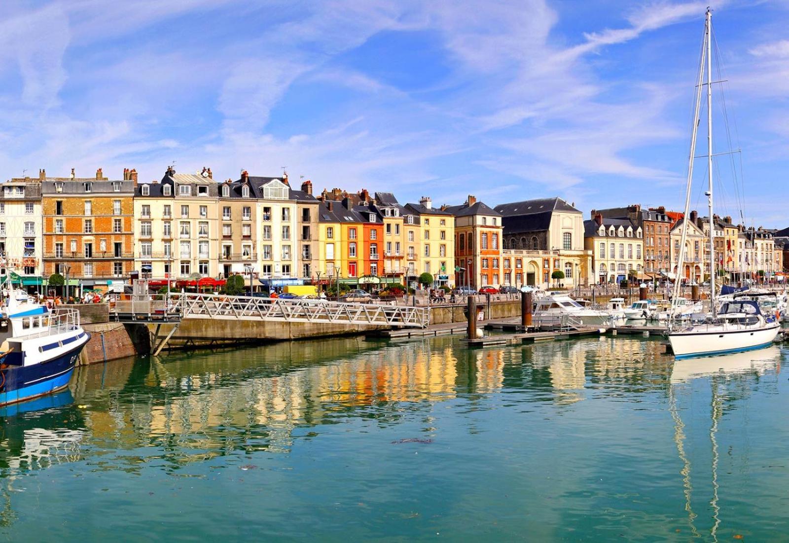 "Hinkley" Centre Ville Place De Parking Prive Dieppe Extérieur photo